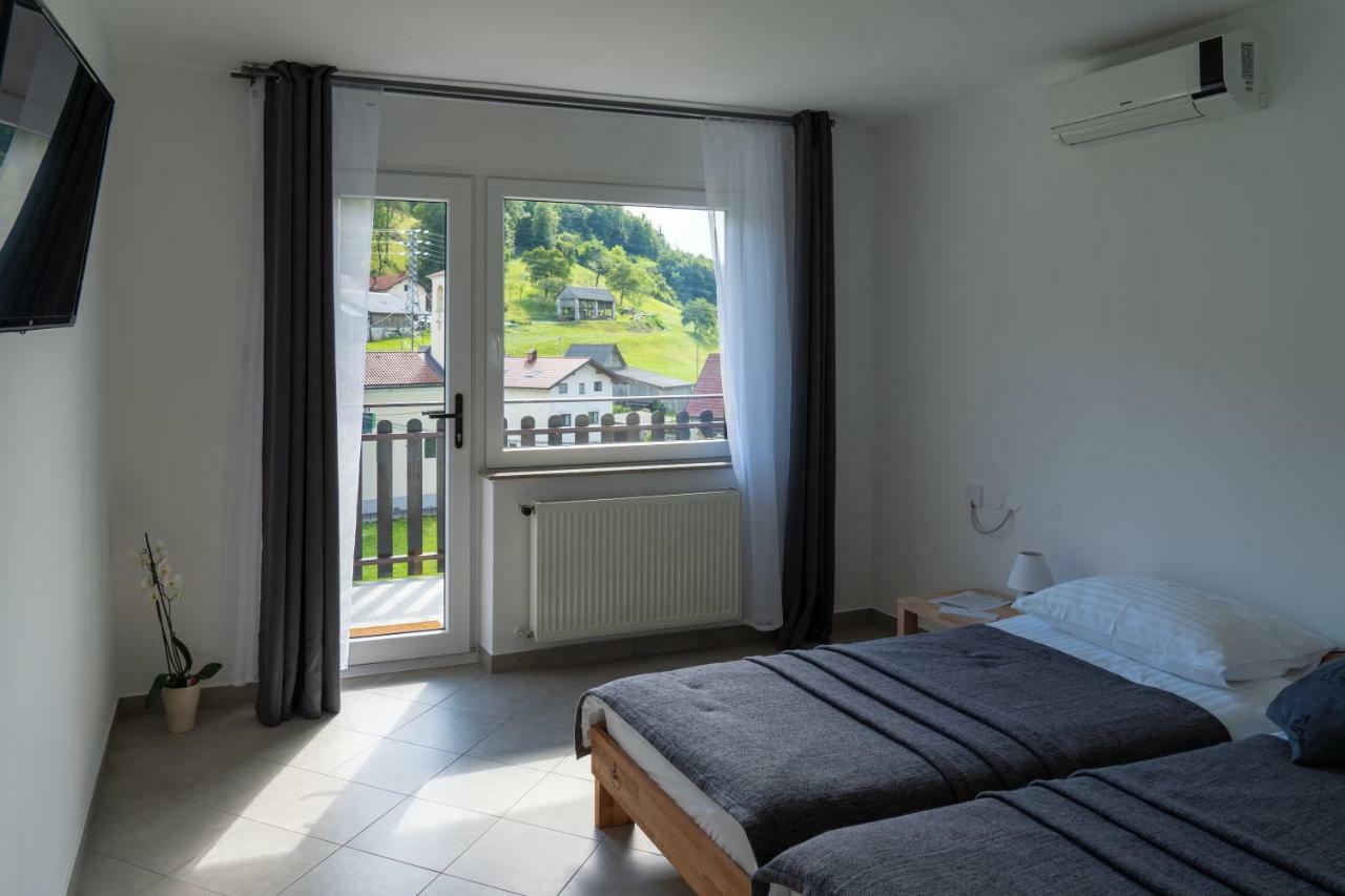 The Foxhouse Otel Tolmin Dış mekan fotoğraf